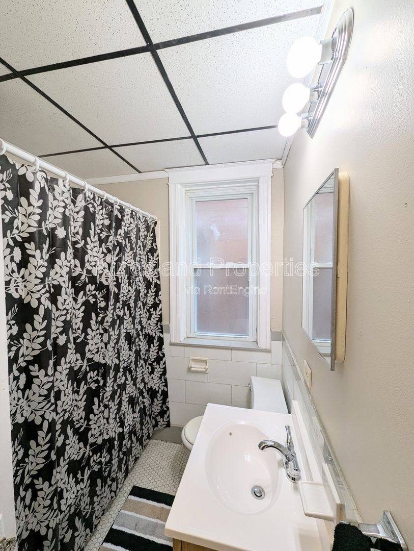 Apartment for rent at 5109-5111 S Broadway St, Saint Louis, MO 63111