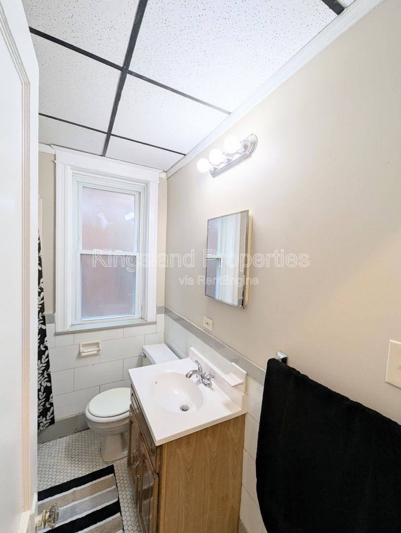 Apartment for rent at 5109-5111 S Broadway St, Saint Louis, MO 63111