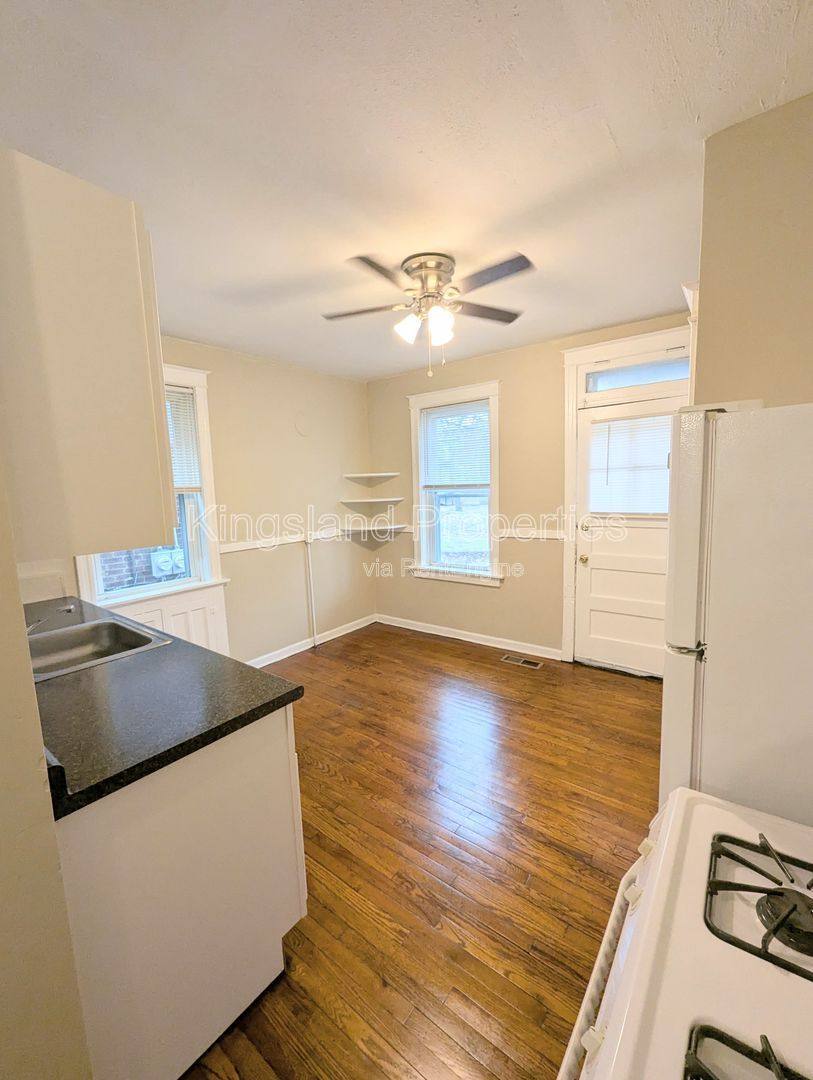 Apartment for rent at 5109-5111 S Broadway St, Saint Louis, MO 63111