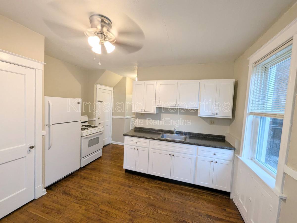 Apartment for rent at 5109-5111 S Broadway St, Saint Louis, MO 63111