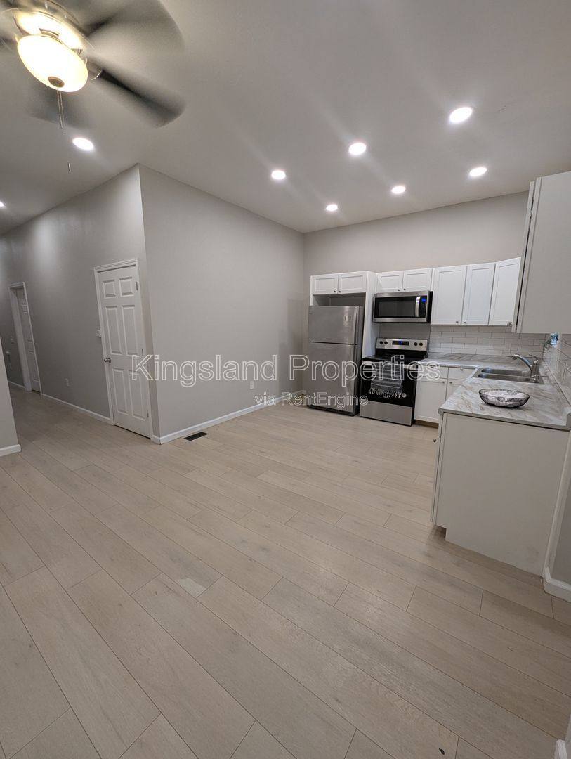 Apartment for rent at 3242 Michigan Ave, Saint Louis, MO 63118