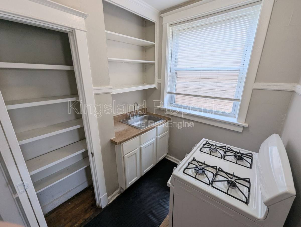 Apartment for rent at 5028 Chippewa St #A, Saint Louis, MO 63109