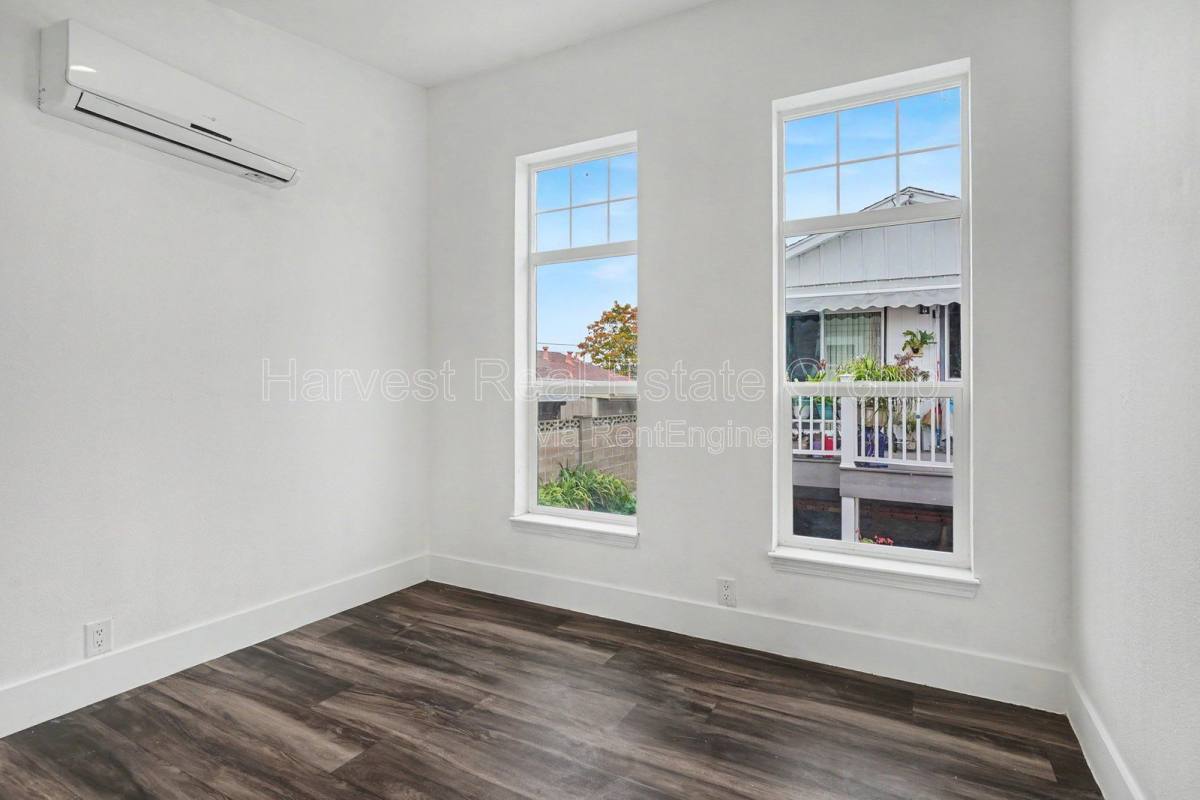 Townhouse for rent at 33158 7th St, Union City, CA 94587
