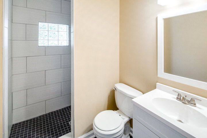 Apartment for rent at 2501 Carpenter St #2, Philadelphia, PA 19146