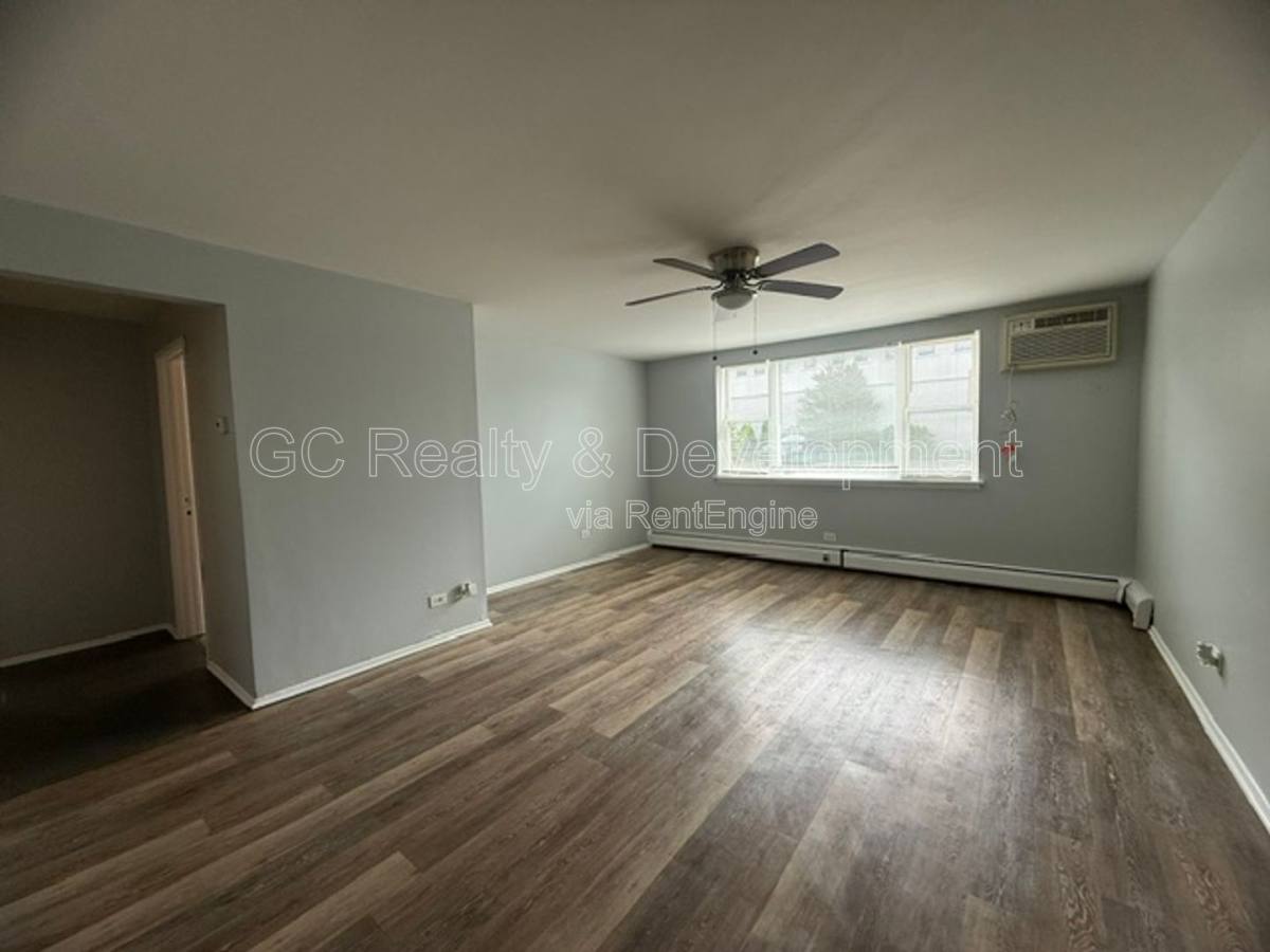 Apartment for rent at 316 N Warwick Ave #GB, Westmont, IL 60559