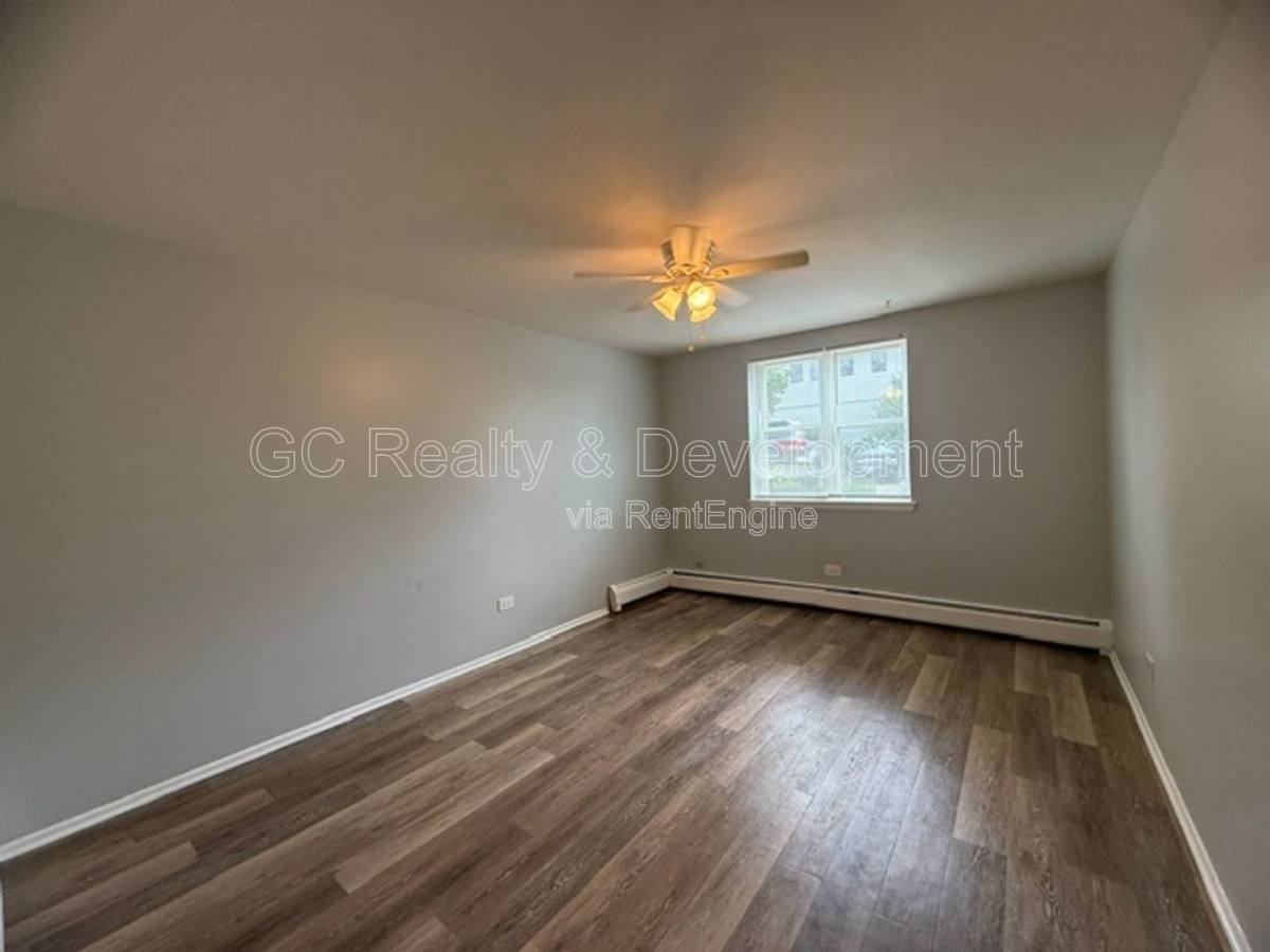 Apartment for rent at 316 N Warwick Ave #GB, Westmont, IL 60559