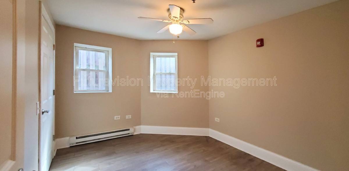 Apartment for rent at 112 N Center St #8, Joliet, IL 60435