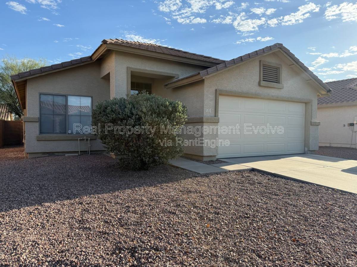House for rent at 1516 E Bowker St, Phoenix, AZ 85040