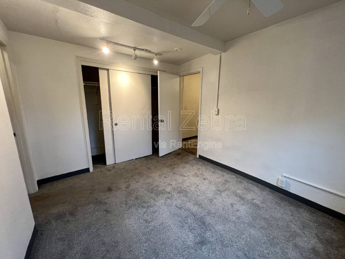 Apartment for rent at 2142 K St, Merced, CA 95340