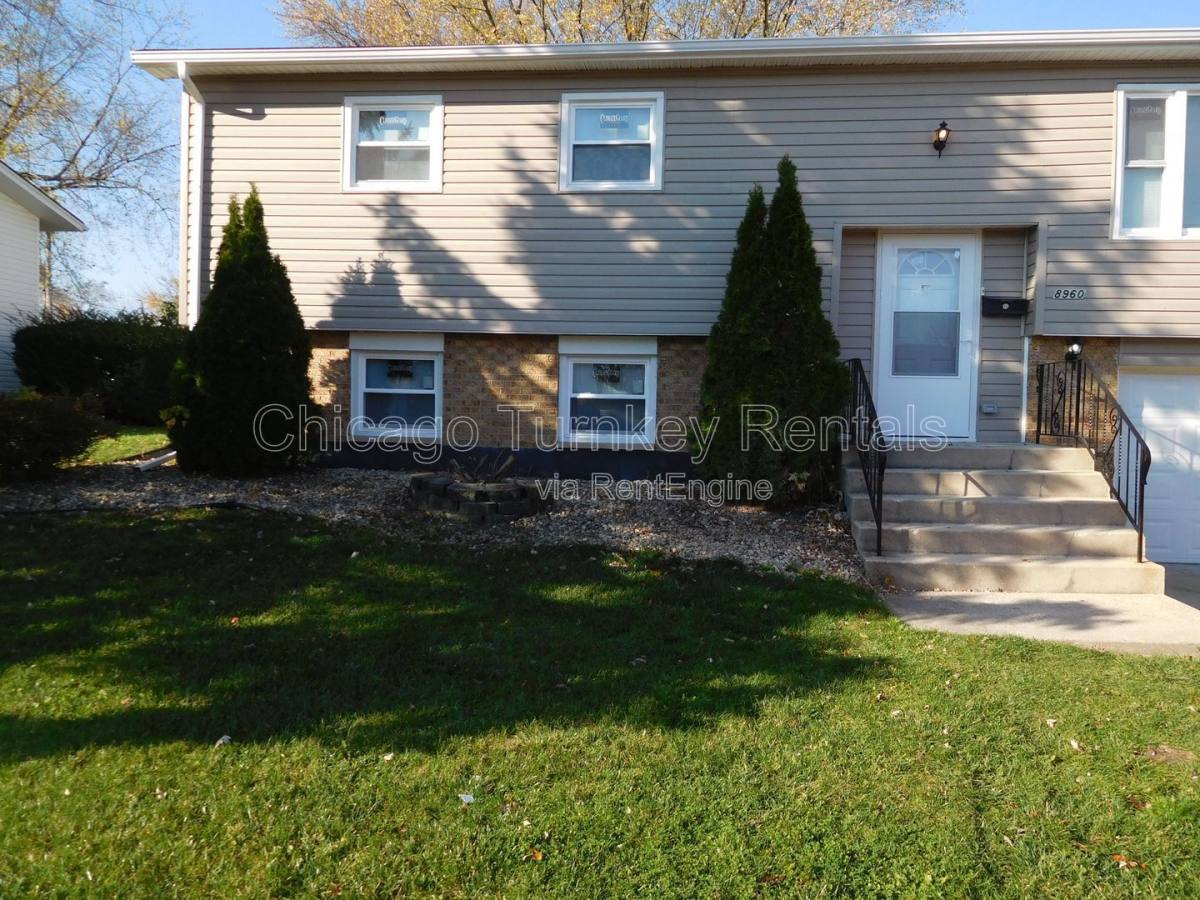 House for rent at 18960 Keeler Ave, Country Club Hills, IL 60478