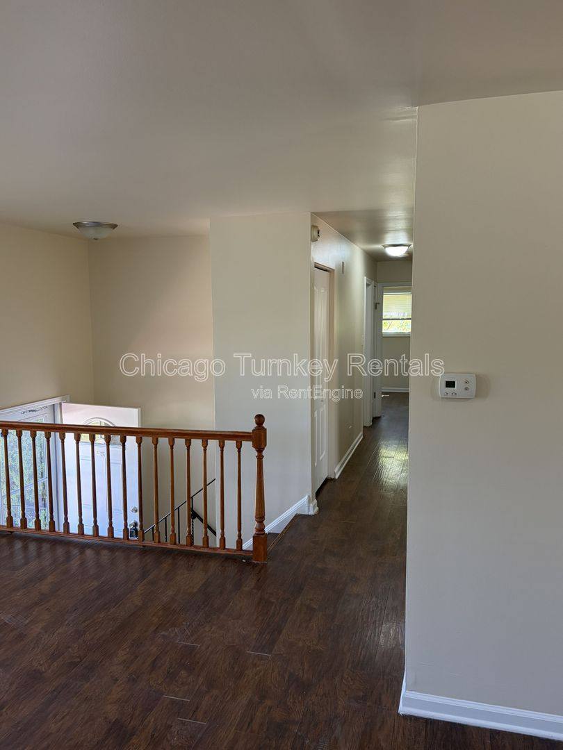 House for rent at 18960 Keeler Ave, Country Club Hills, IL 60478