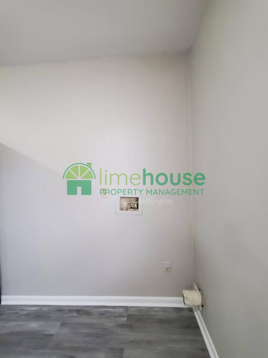 Apartment for rent at 9117 Chesapeake Blvd #4, Norfolk, VA 23503