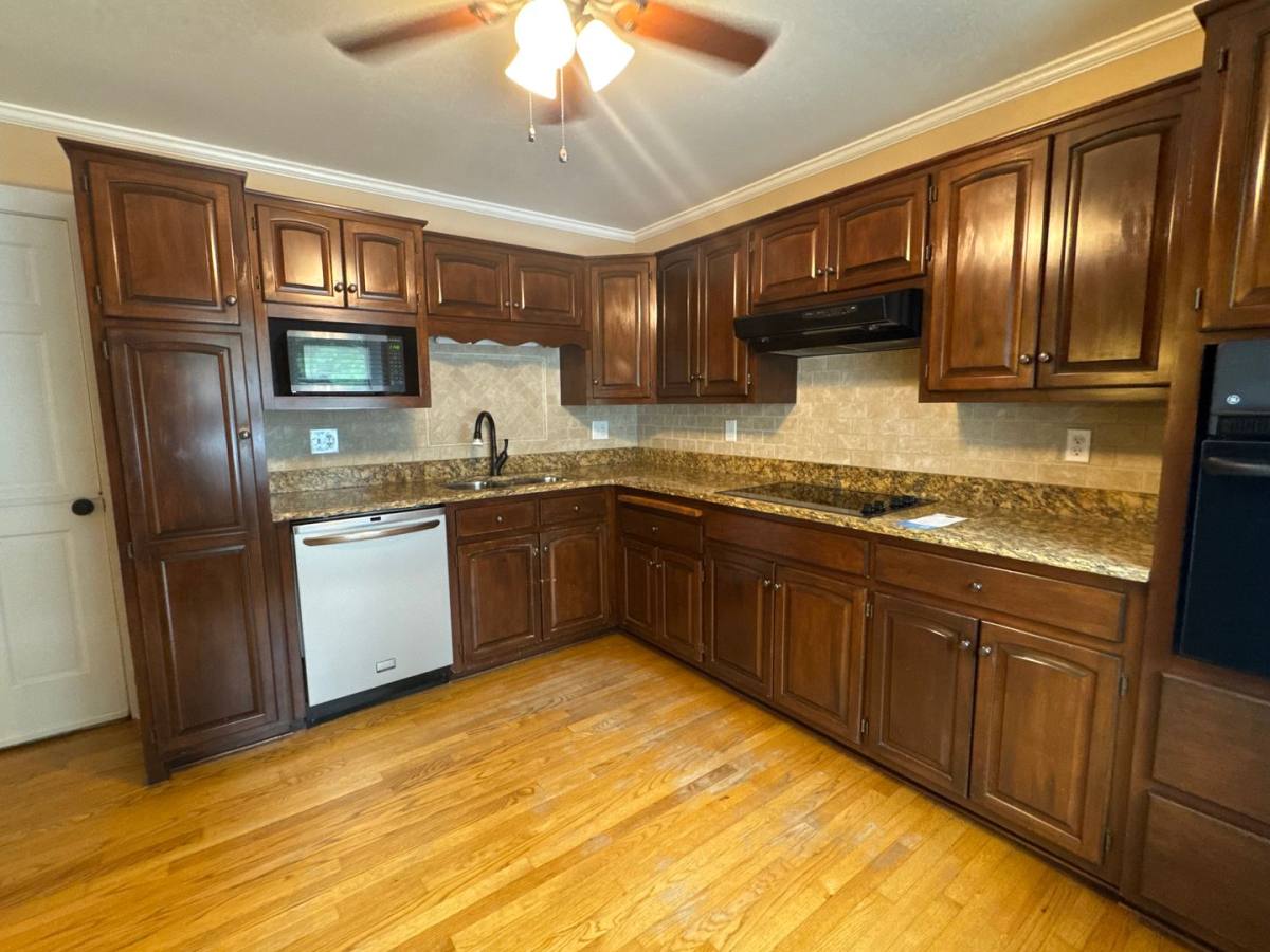 House for rent at 8024 Bradford Lane, Denver, NC 28037