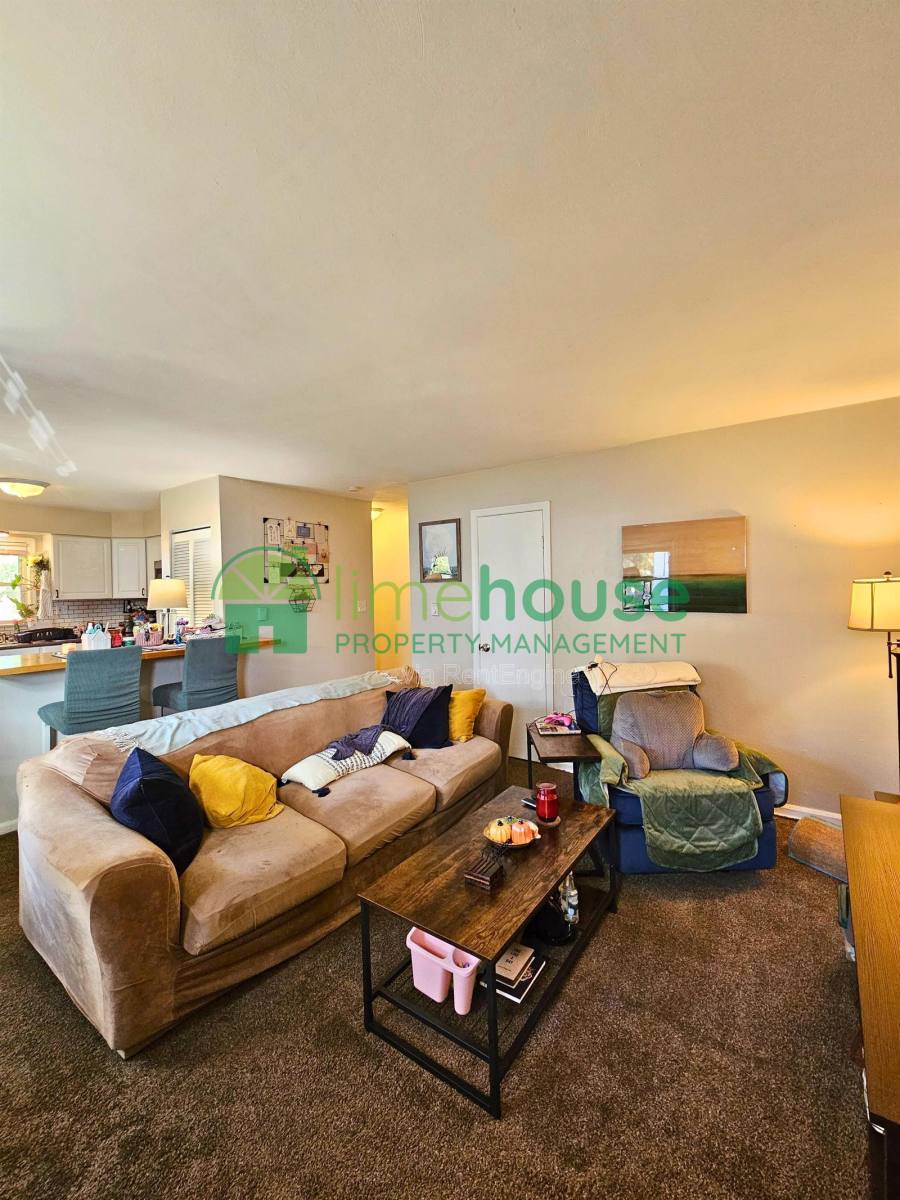 Apartment for rent at 840 W 43rd St #B, Norfolk, VA 23508