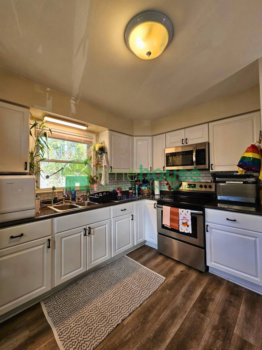 Apartment for rent at 840 W 43rd St #B, Norfolk, VA 23508