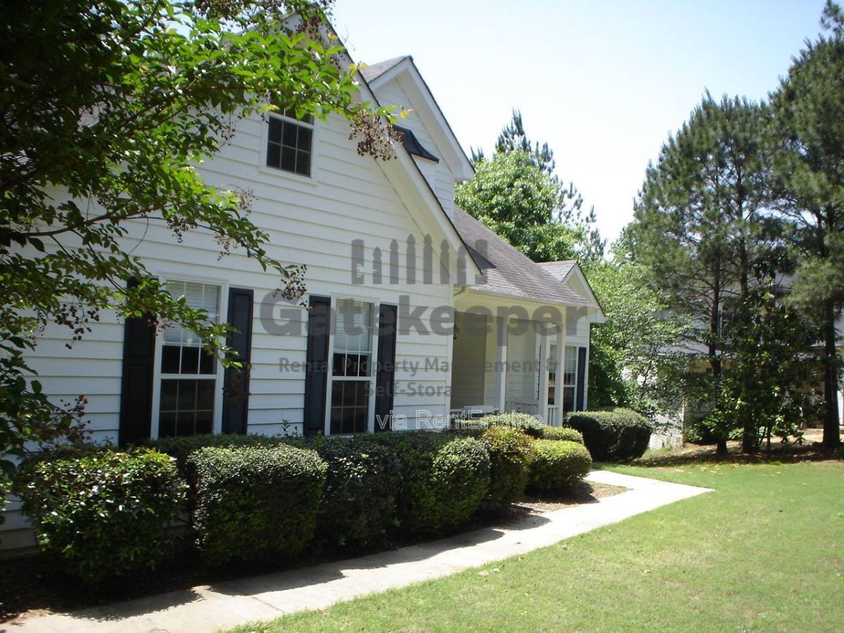 House for rent at 94 Barrington Ridge Court, Sharpsburg, GA 30277