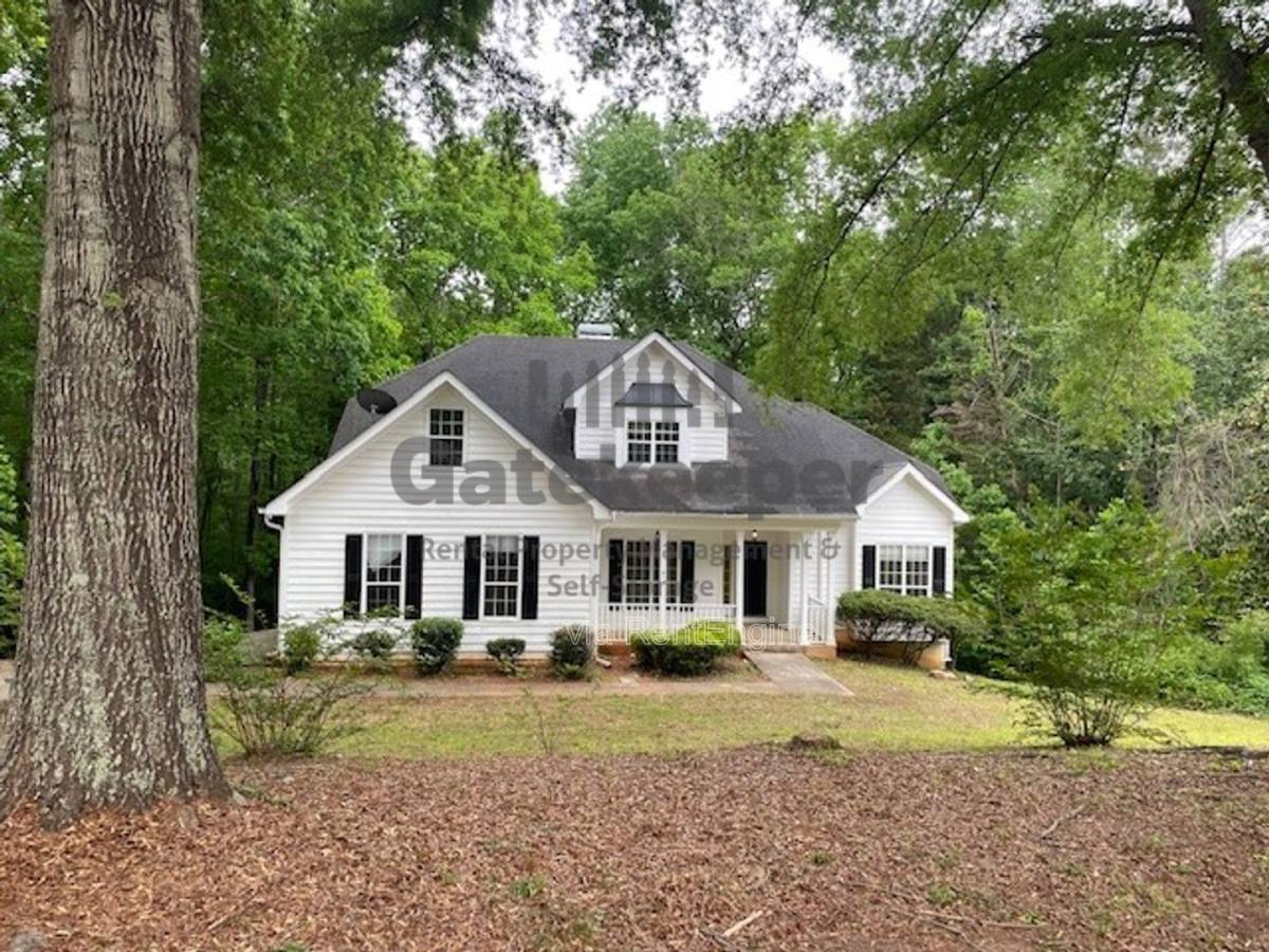 House for rent at 94 Barrington Ridge Court, Sharpsburg, GA 30277
