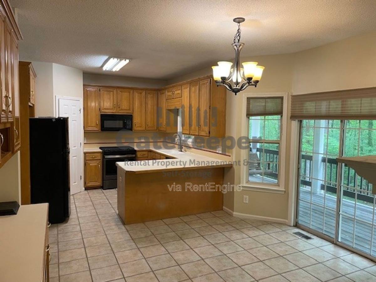 House for rent at 94 Barrington Ridge Court, Sharpsburg, GA 30277