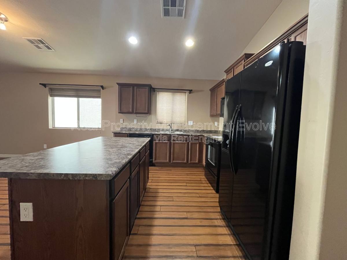 House for rent at 12022 W Morning Dove Dr, Sun City, AZ 85373