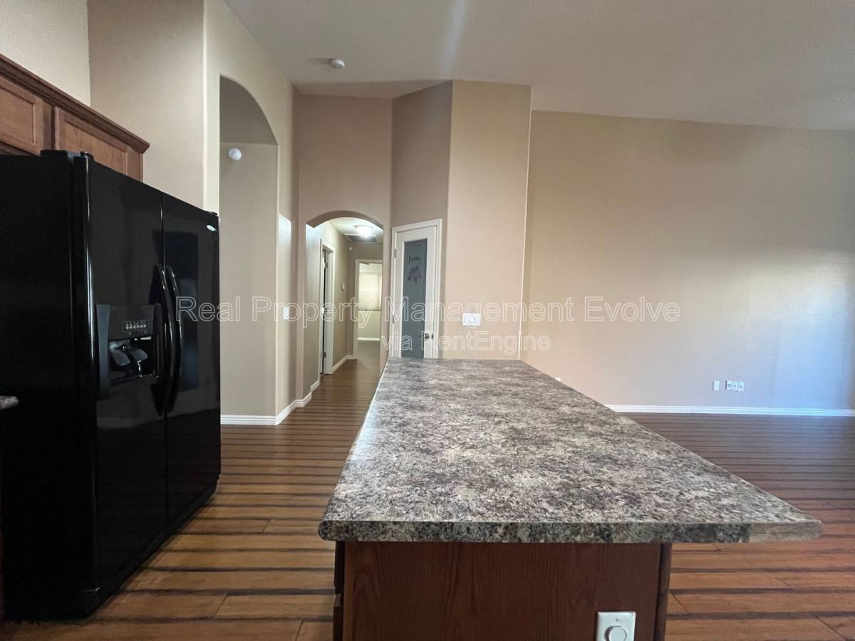 House for rent at 12022 W Morning Dove Dr, Sun City, AZ 85373