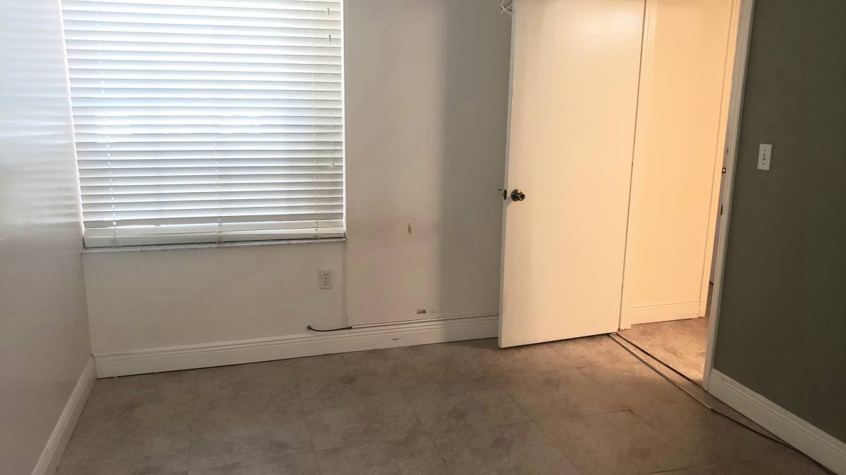 House for rent at 19820 NW 86 Ave, Hialeah, FL 33015