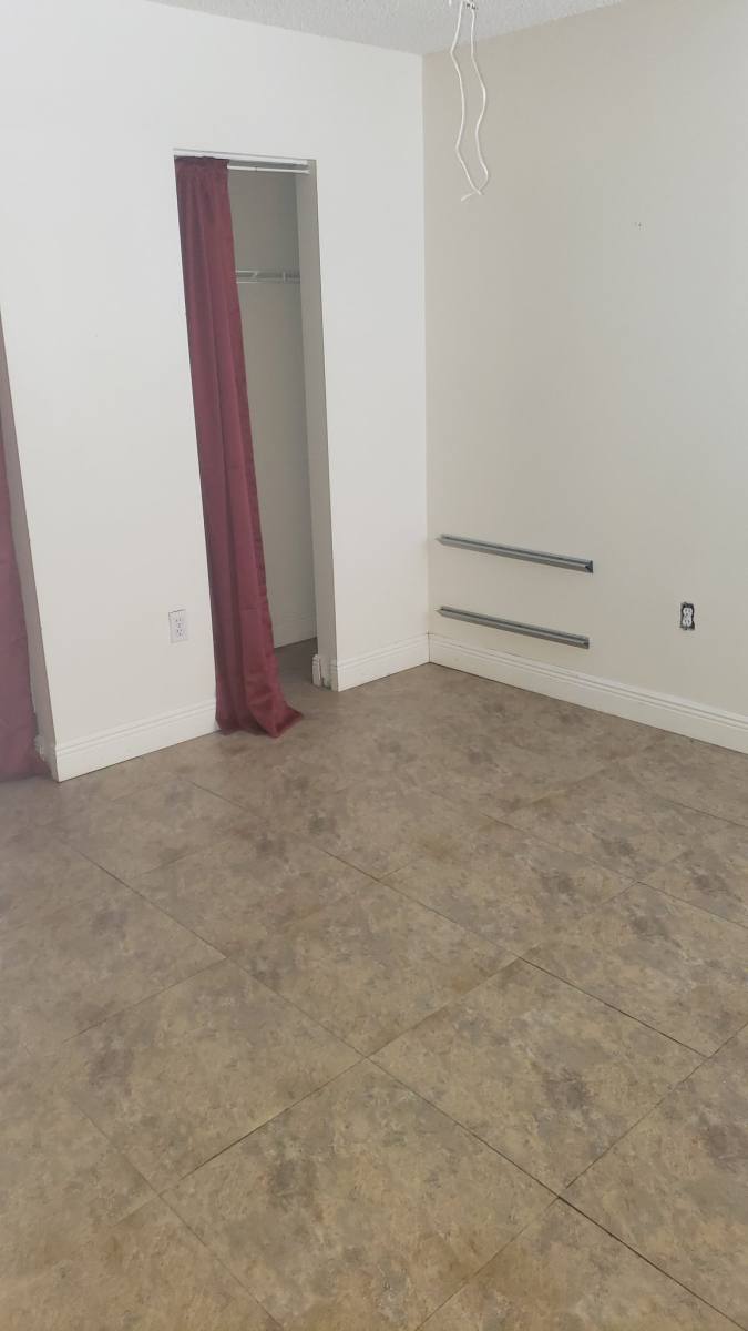 House for rent at 19820 NW 86 Ave, Hialeah, FL 33015