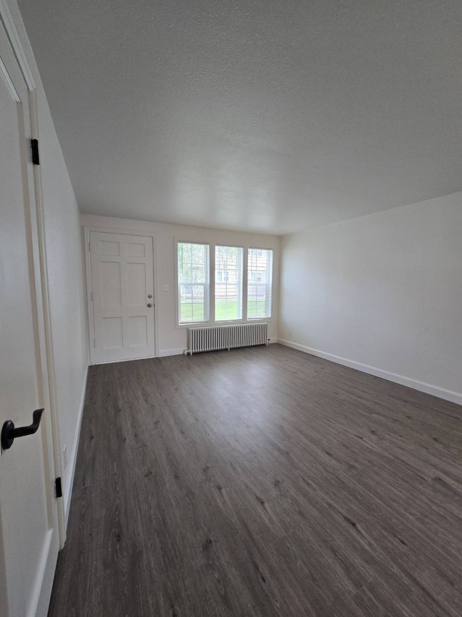 Apartment for rent at 441 NE Winchester St, Roseburg, OR 97470