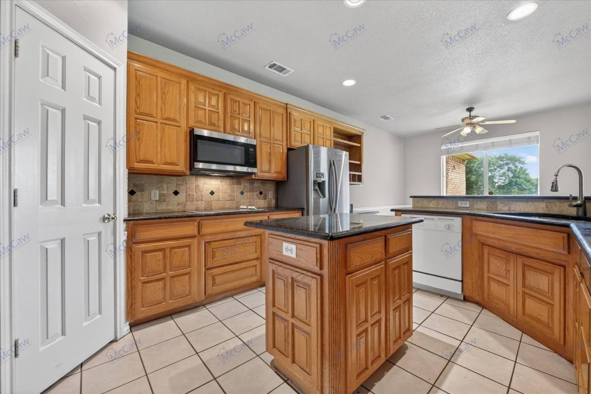 House for rent at 914 Dove Creek Trail, Southlake, TX 76092