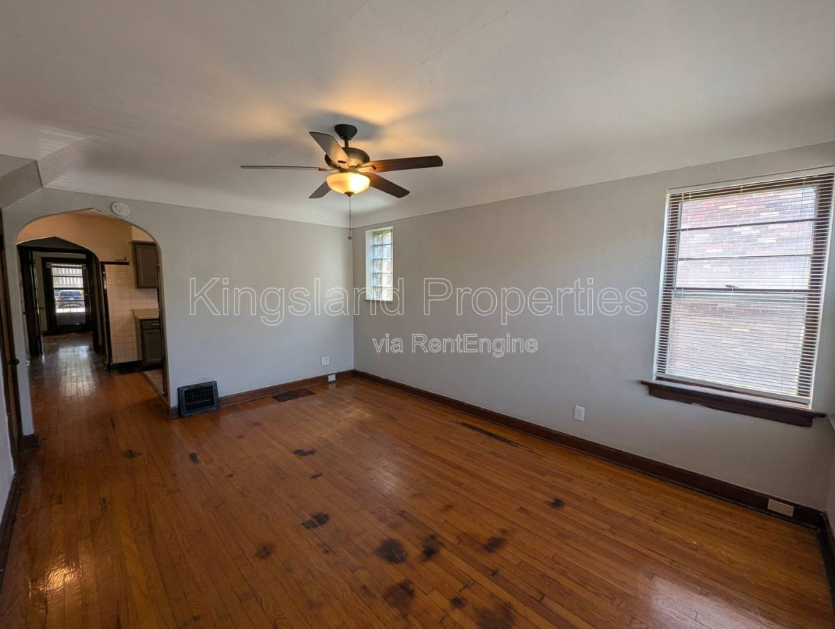 Apartment for rent at 3910 Chippewa St #1F, Saint Louis, MO 63116