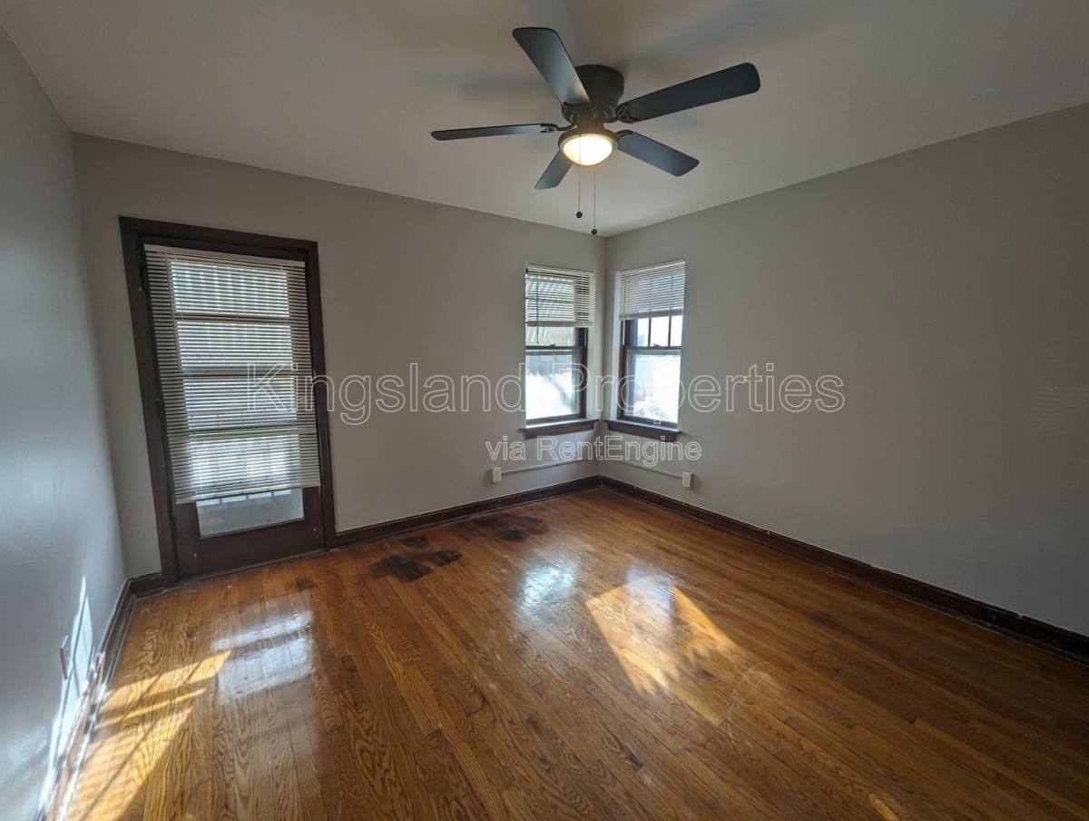 Apartment for rent at 3910 Chippewa St #1F, Saint Louis, MO 63116