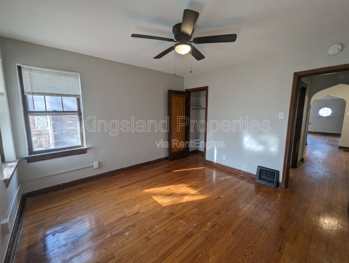 Apartment for rent at 3910 Chippewa St #1F, Saint Louis, MO 63116