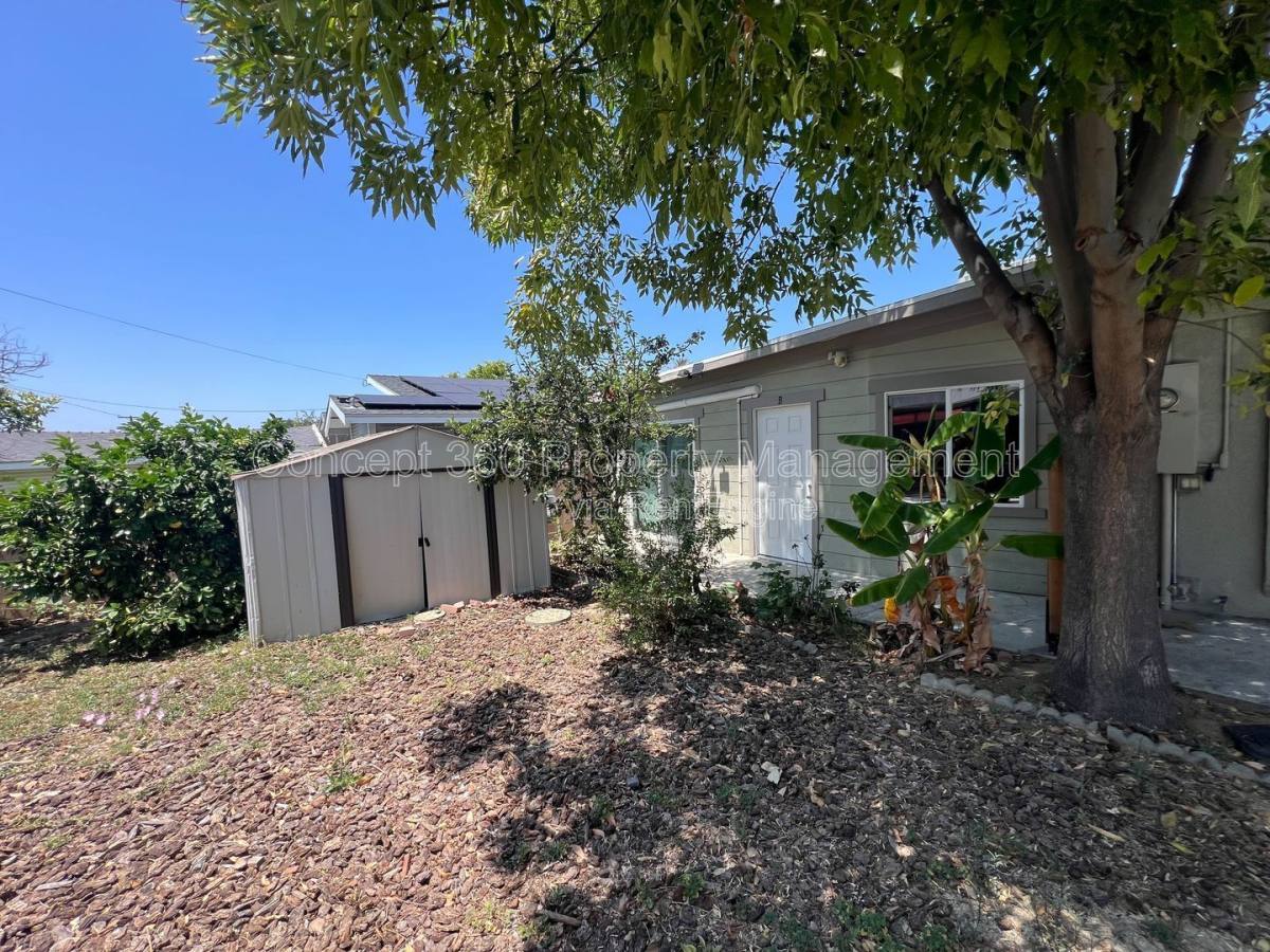 Apartment for rent at 144 Primrose Ave #B, Placentia, CA 92870