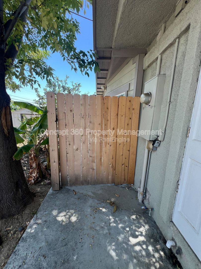 Apartment for rent at 144 Primrose Ave #B, Placentia, CA 92870
