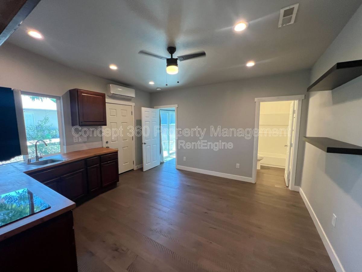 Apartment for rent at 144 Primrose Ave #B, Placentia, CA 92870