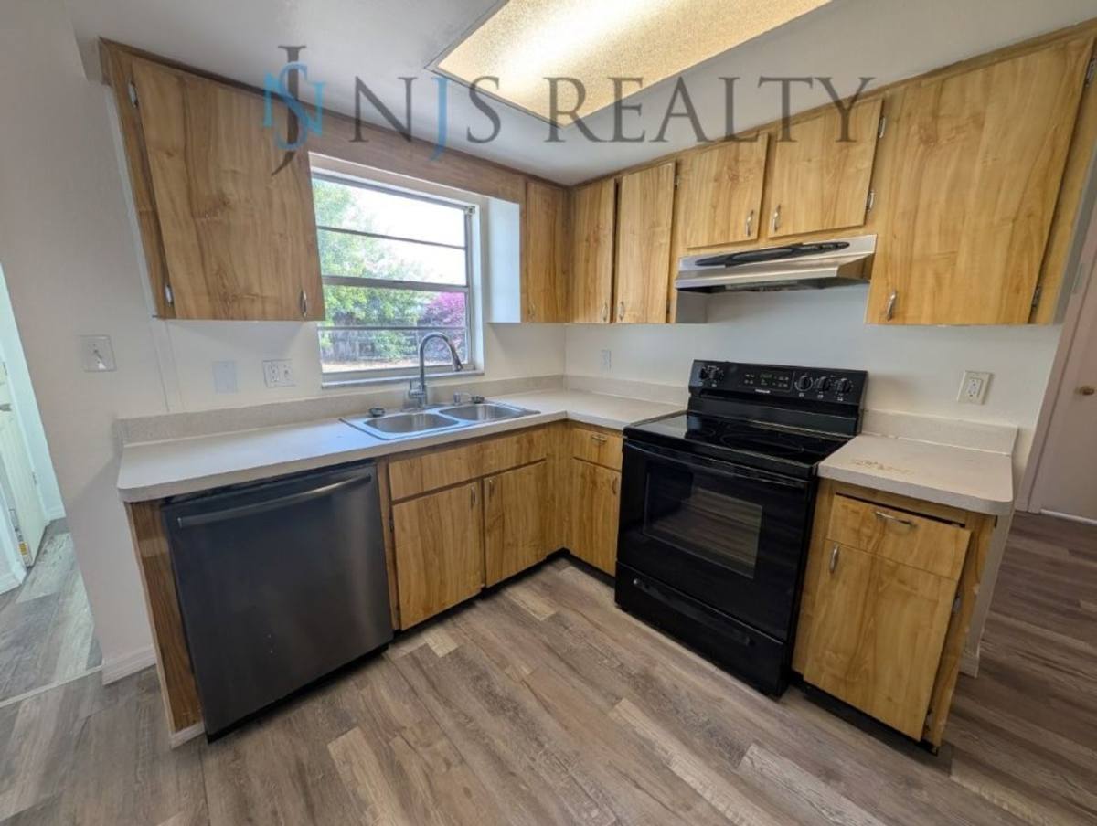 Apartment for rent at 8151 Hixton Dr, Port Richey, FL 34668
