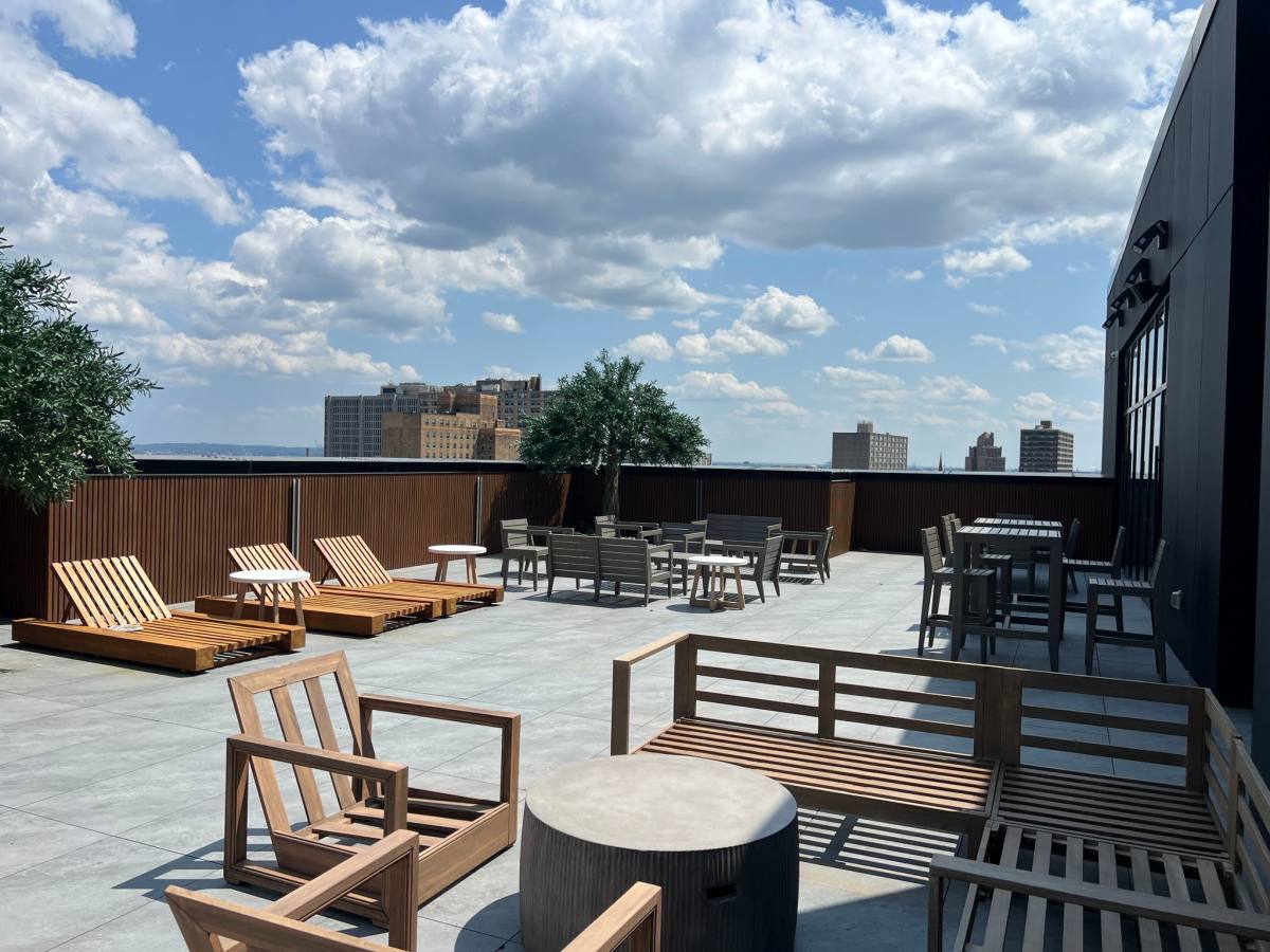 Apartment for rent at 303 Washington Steet, Newark, NJ 07102