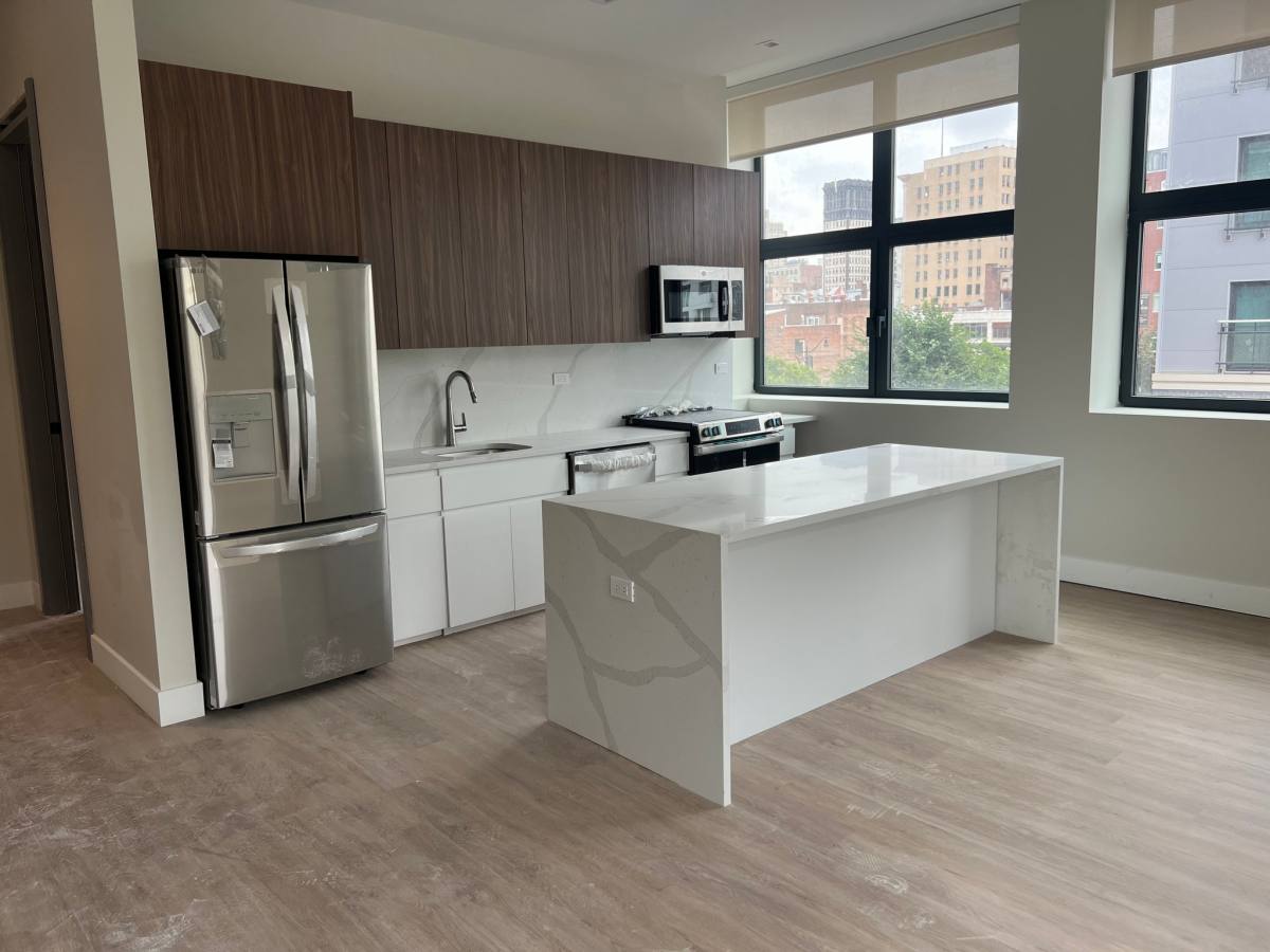Apartment for rent at 303 Washington Steet, Newark, NJ 07102