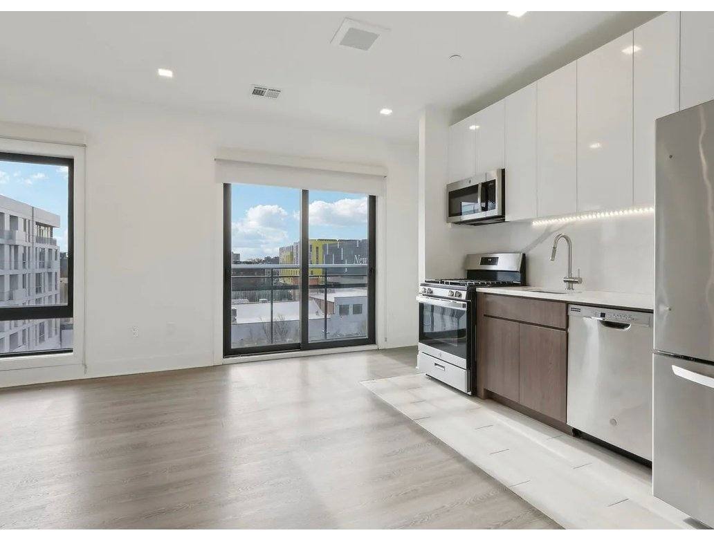 Apartment for rent at 303 Washington Steet, Newark, NJ 07102
