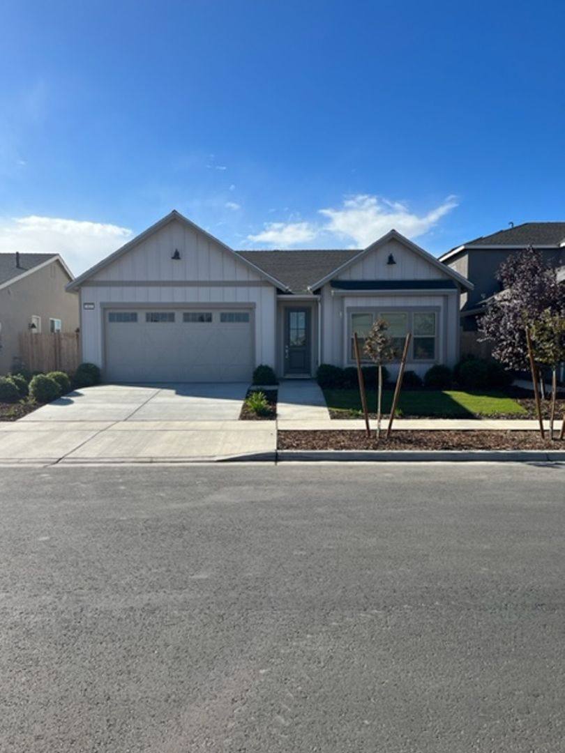 House for rent at 2022 N Sherman St, Hanford, CA 93230
