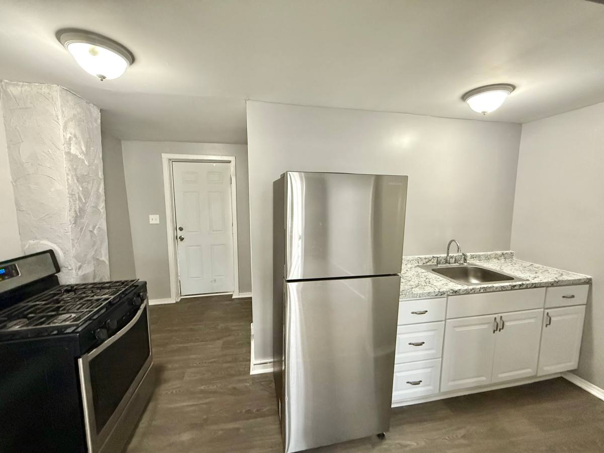 Apartment for rent at 2345 2nd Ave #2G, Watervliet, NY 12189