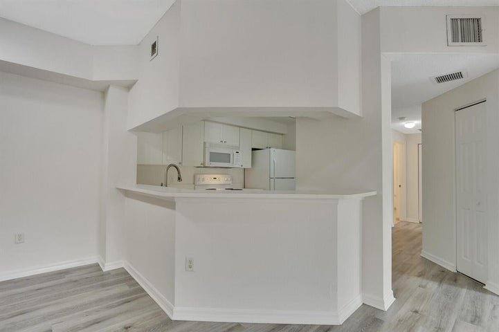 Condo for rent at 2725 Anzio Court #202, Palm Beach Gardens, FL 33410