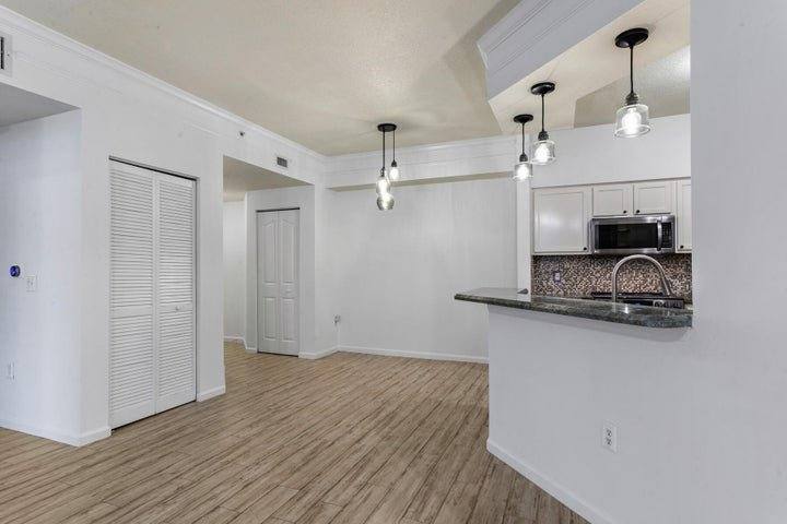 Apartment for rent at 10103 W Myrtlewood Circle, Palm Beach Gardens, FL 33418