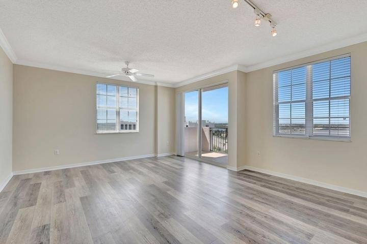 Condo for rent at 616 Clearwater Park Rd #1013, West Palm Beach, FL 33401