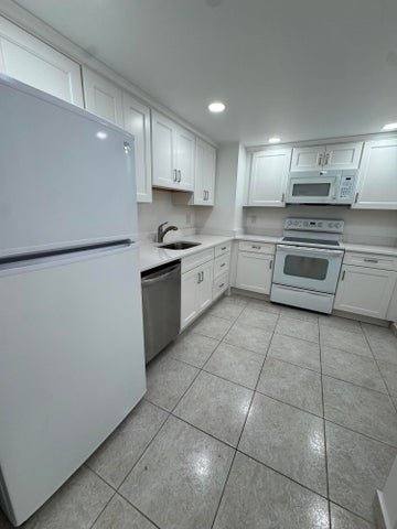 Condo for rent at 5200 N Flagler Dr #902, West Palm Beach, FL 33407