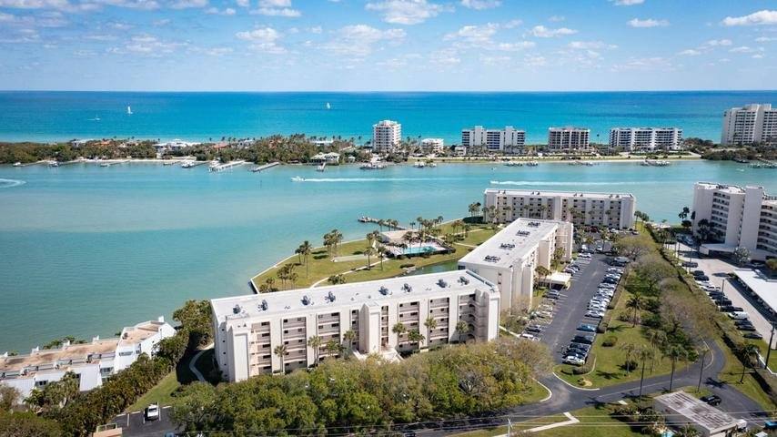 Apartment for rent at 300 Intracoastal Place #403, Jupiter, FL 33469