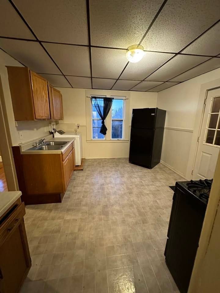 Apartment for rent at 7 Sturgis St #3, Worcester, MA 01605