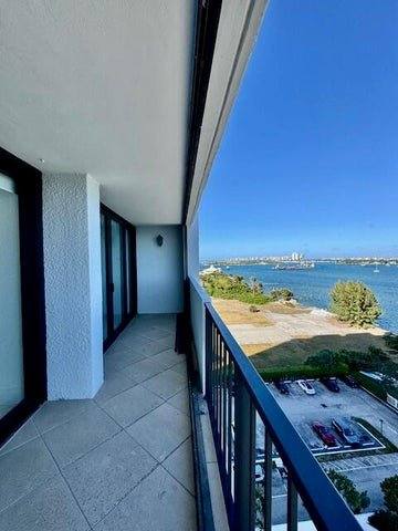 Apartment for rent at 5600 N Flagler Dr #1009, West Palm Beach, FL 33407