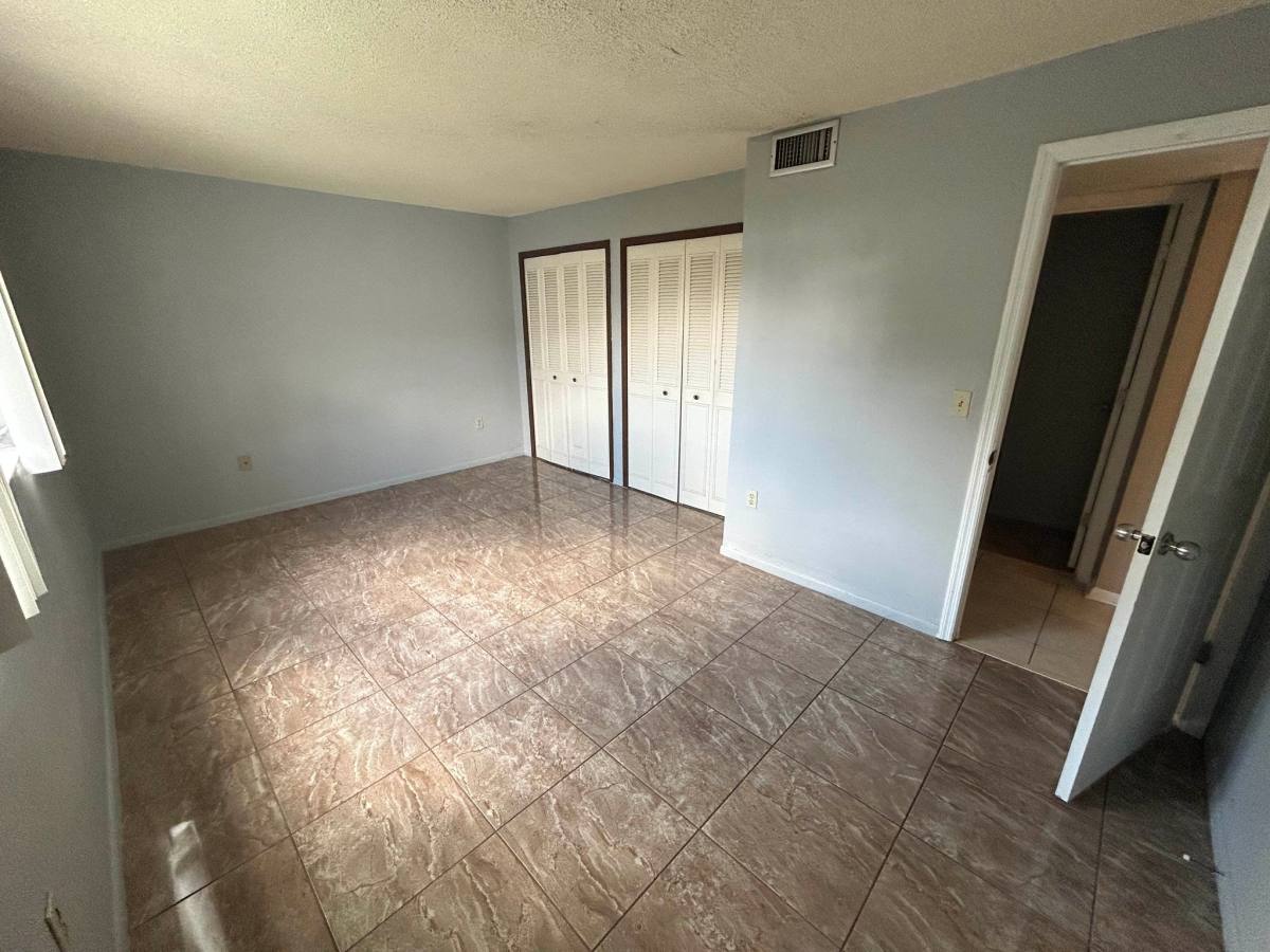 Condo for rent at 3704 Broadway #101, Fort Myers, FL 33901