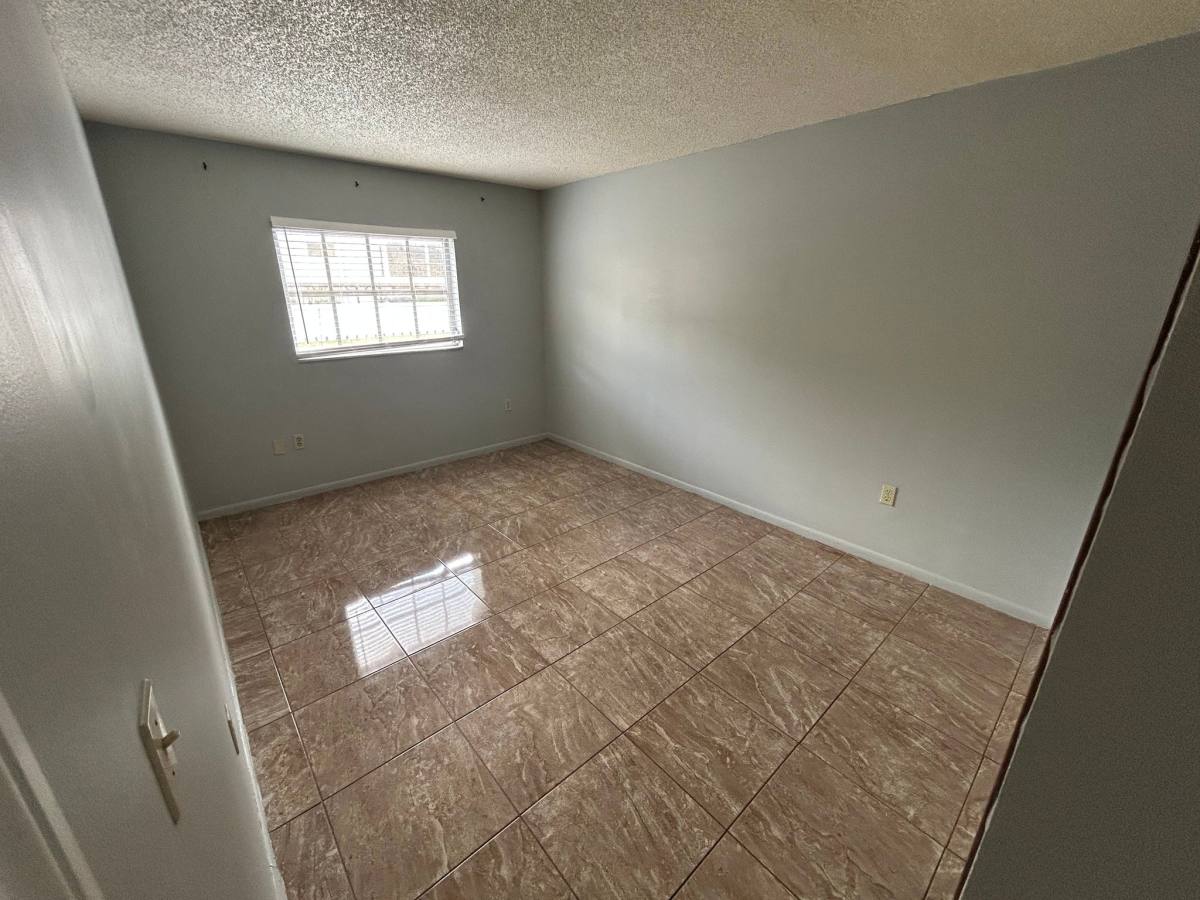 Condo for rent at 3704 Broadway #101, Fort Myers, FL 33901
