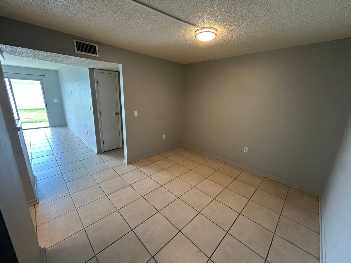 Condo for rent at 3704 Broadway #101, Fort Myers, FL 33901
